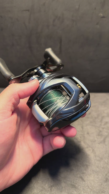 Daiwa Steez A TW HLC 7.1 Esquerda