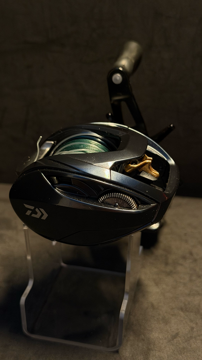 Daiwa Steez A TW HLC 7.1 Esquerda